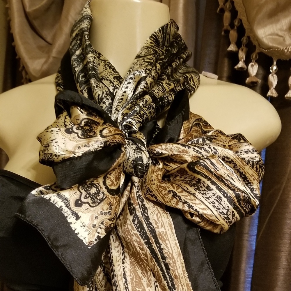 Oblong scarf